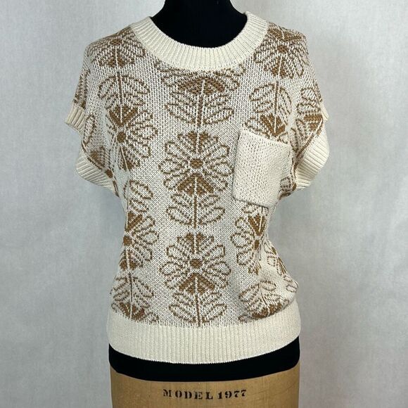NEW blu pepper Sleeveless Sweater Vest Floral Pattern Sz Large Knit Beige Tan - Picture 1 of 7